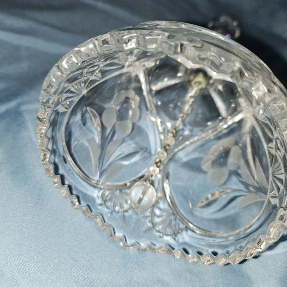 The European Collection Flower Crystal Bell - Picture 3 of 4